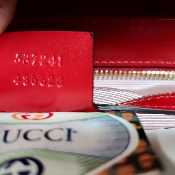 Gucci Rajah Interlocking G tiger head medium shoulder/crossbody bag in red color - Picture 9 of 14